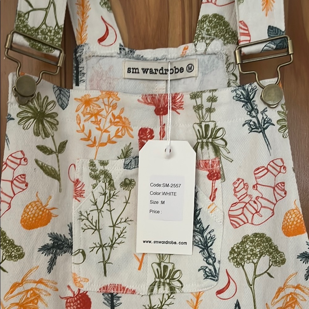 Sweet SM Wardrobe overalls with fruit and vegetable pattern